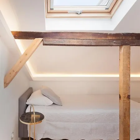 Πανσιόν Tiny Cosy Room- Alcantara